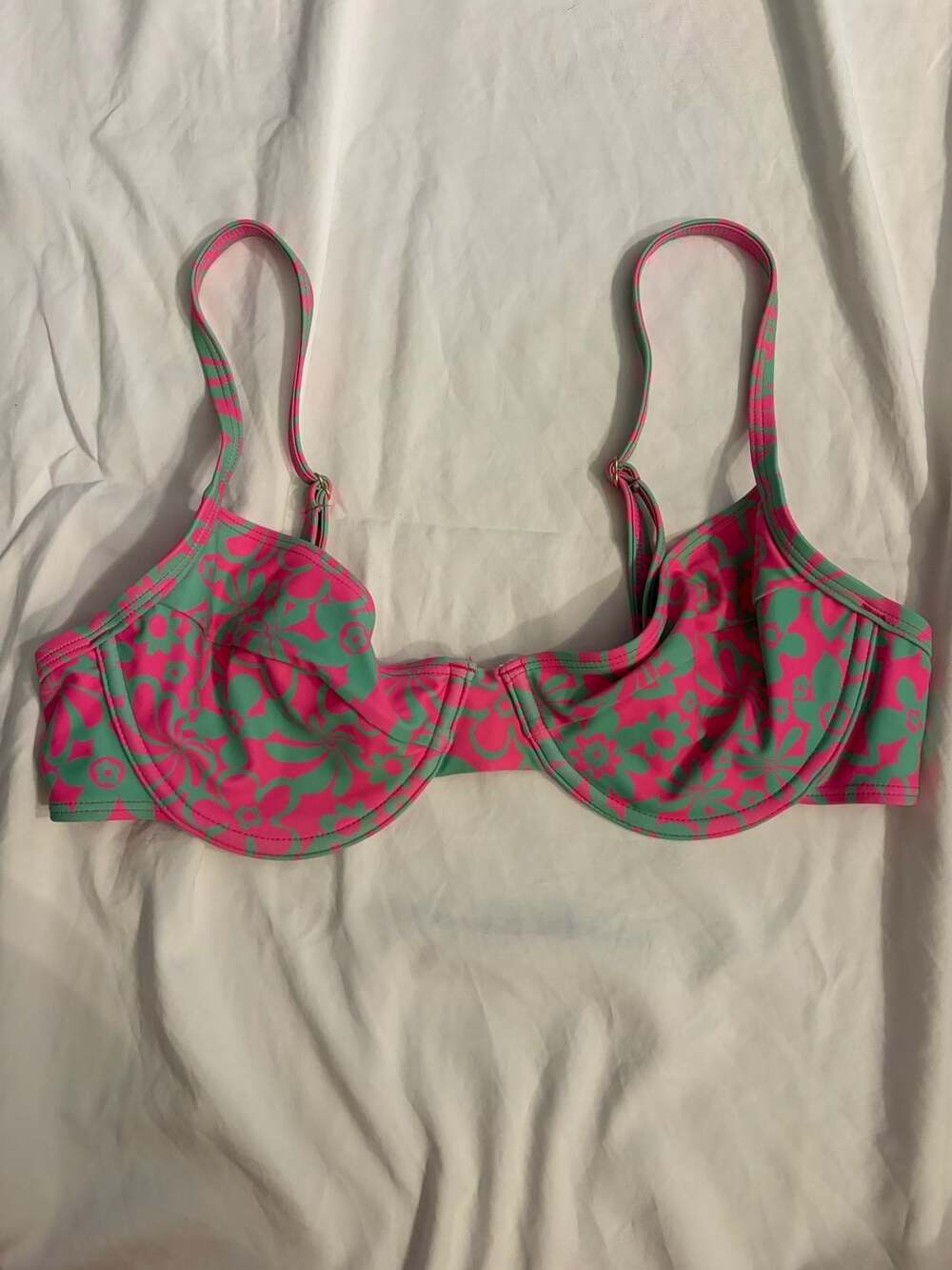 Kulani Kinis Underwire Bikini Top in Floral Print